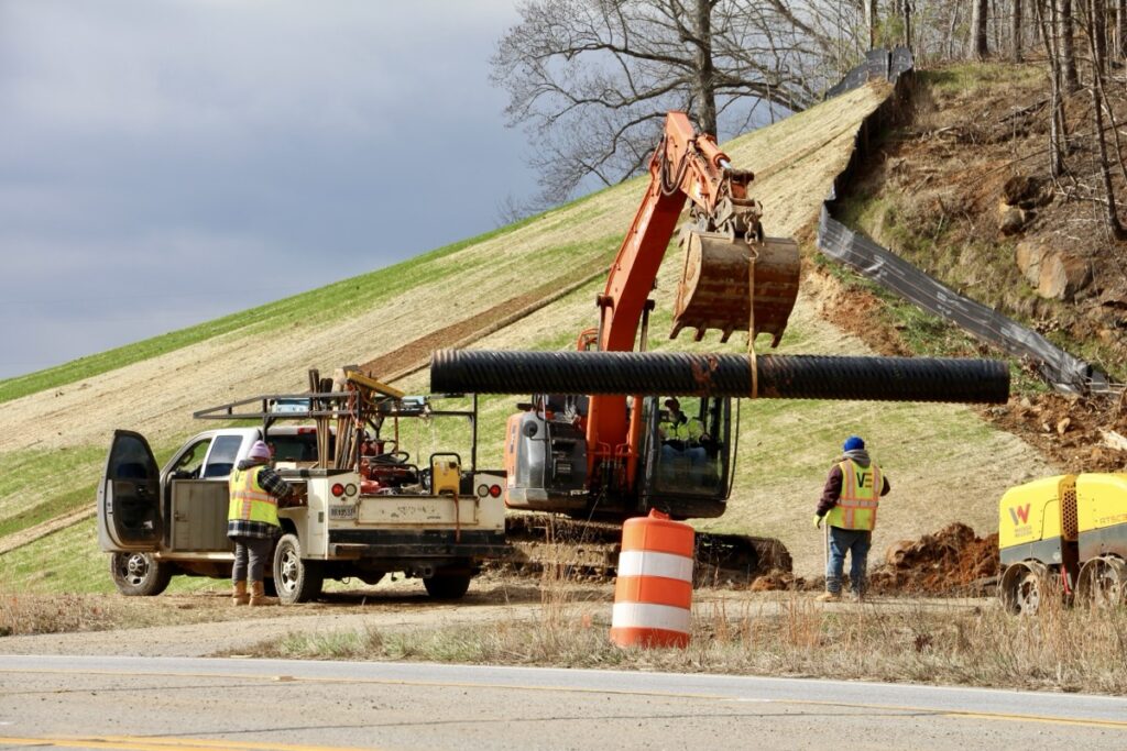 The Vertical Earth construction company is aiming to keep commuters happy as crews work to finish Phase II of GA 515 reconstruction as quickly as possible. Photo by Shawn Jarrard