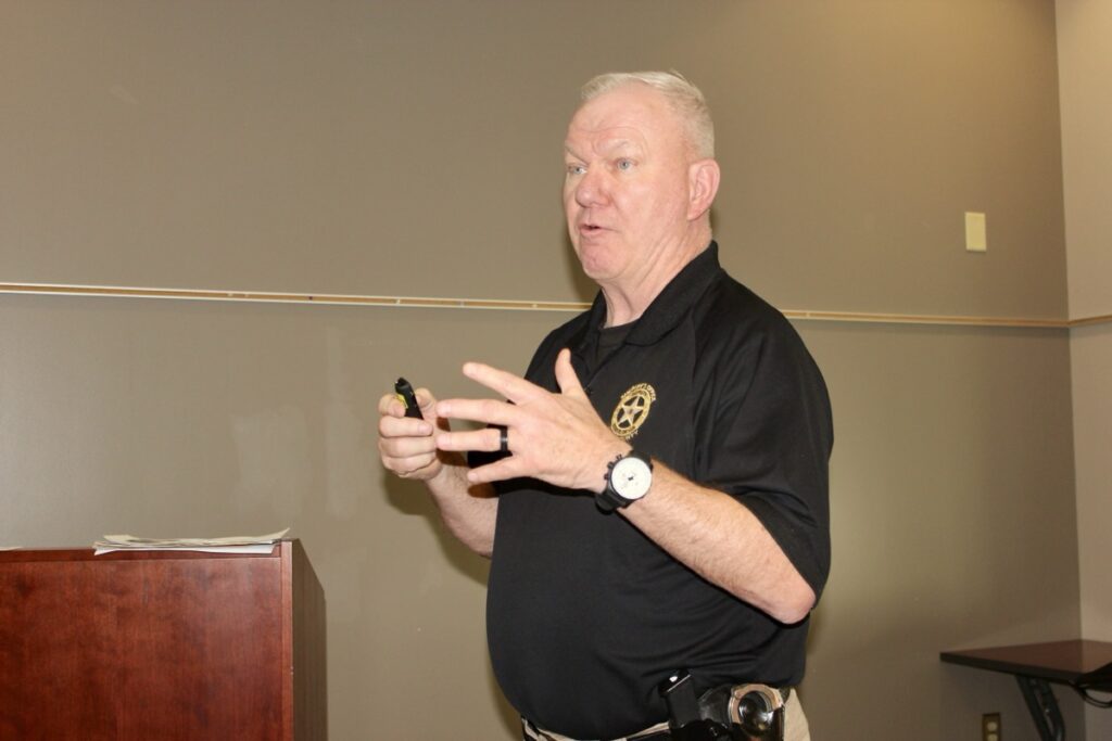 UCSO Sgt. Bob Calamari leading the Jan. 14 scam awareness class at the Union County Public Library. Photo by Brittany Holbrooks