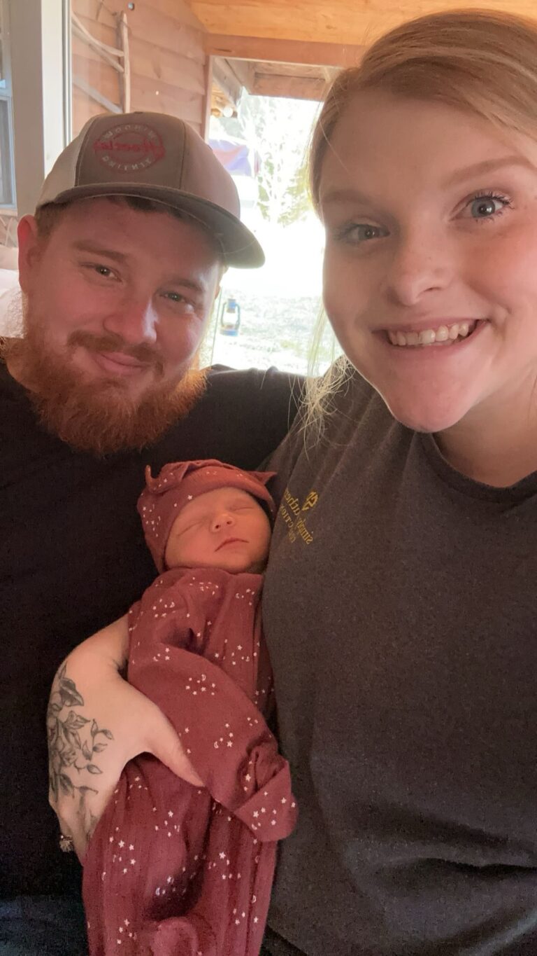 Proud parents Evan and Tori Payne with newborn daughter Oakleigh Ellamae. Photo/Submitted