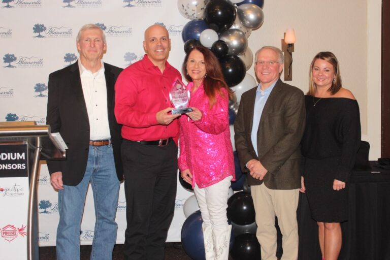 River City Bank received the coveted “Business of the Year” award at the annual awards banquet by the Chamber of Commerce. Photo by Brittany Holbrooks