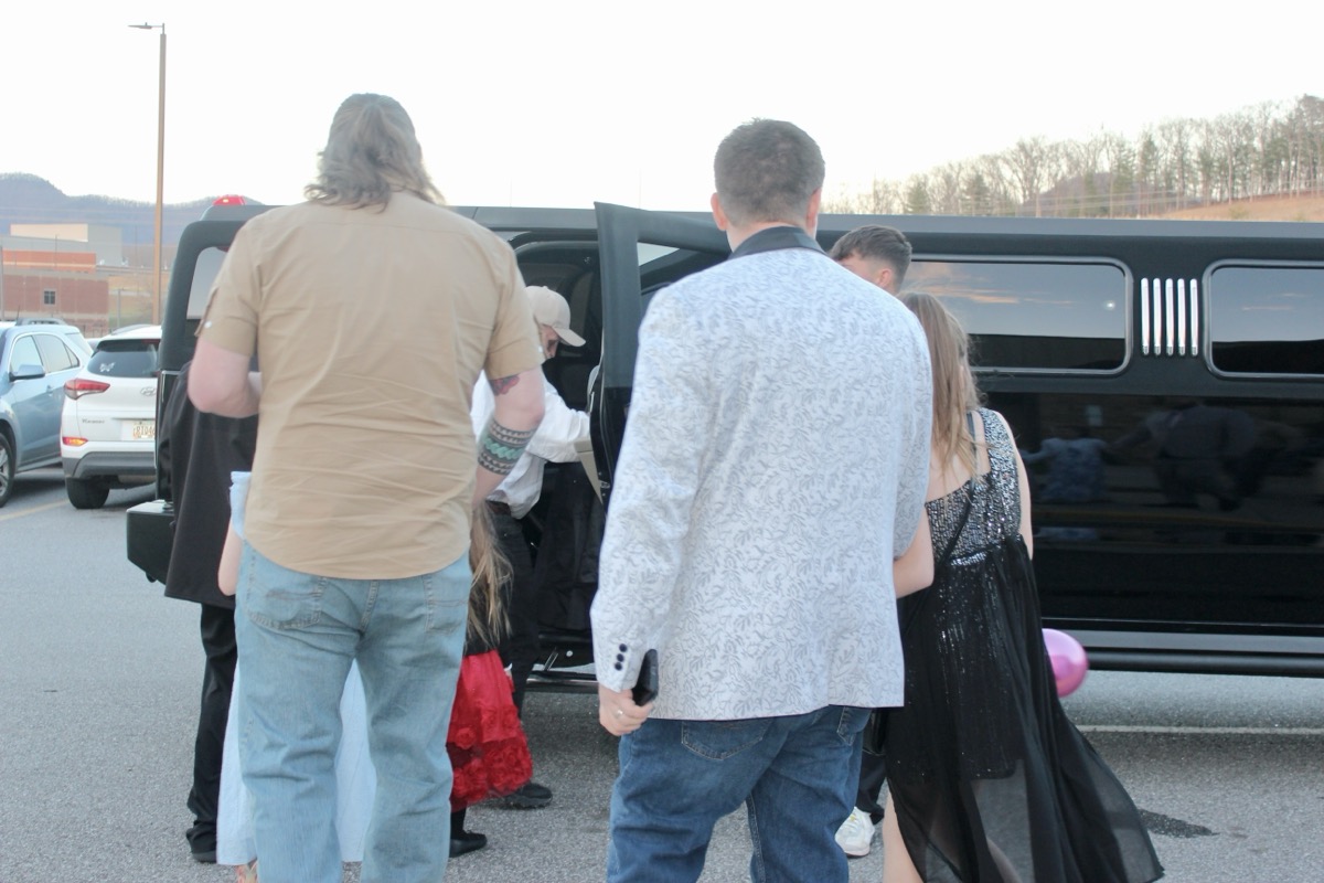 Limousines are always part of the special experience for families at the Daddy Daughter Dance. Photo by Brittany Holbrooks