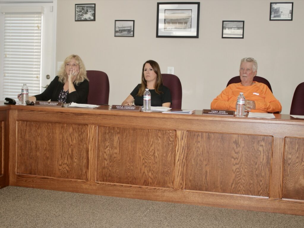 Blairsville City Council Members Rhonda Mahan, Kayla Hemphill and Tony Dyer at their regular meeting Oct. 13. Photo by Brittany Holbrooks